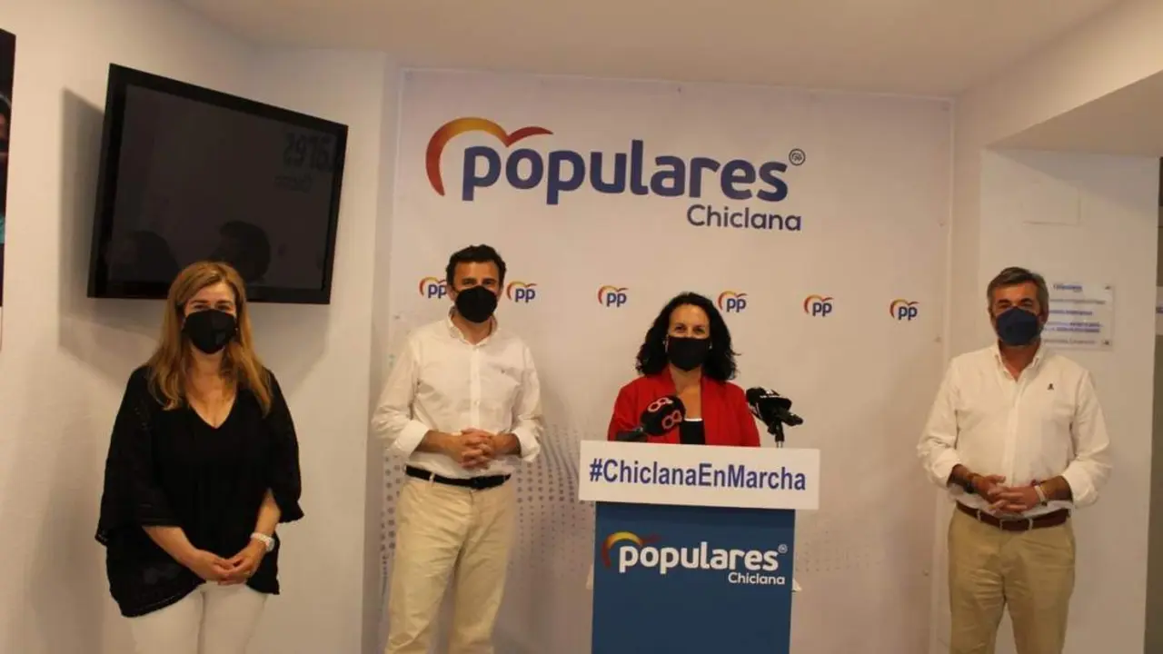 Rueda de prensa en la sede del PP de Chiclana. - A.I.