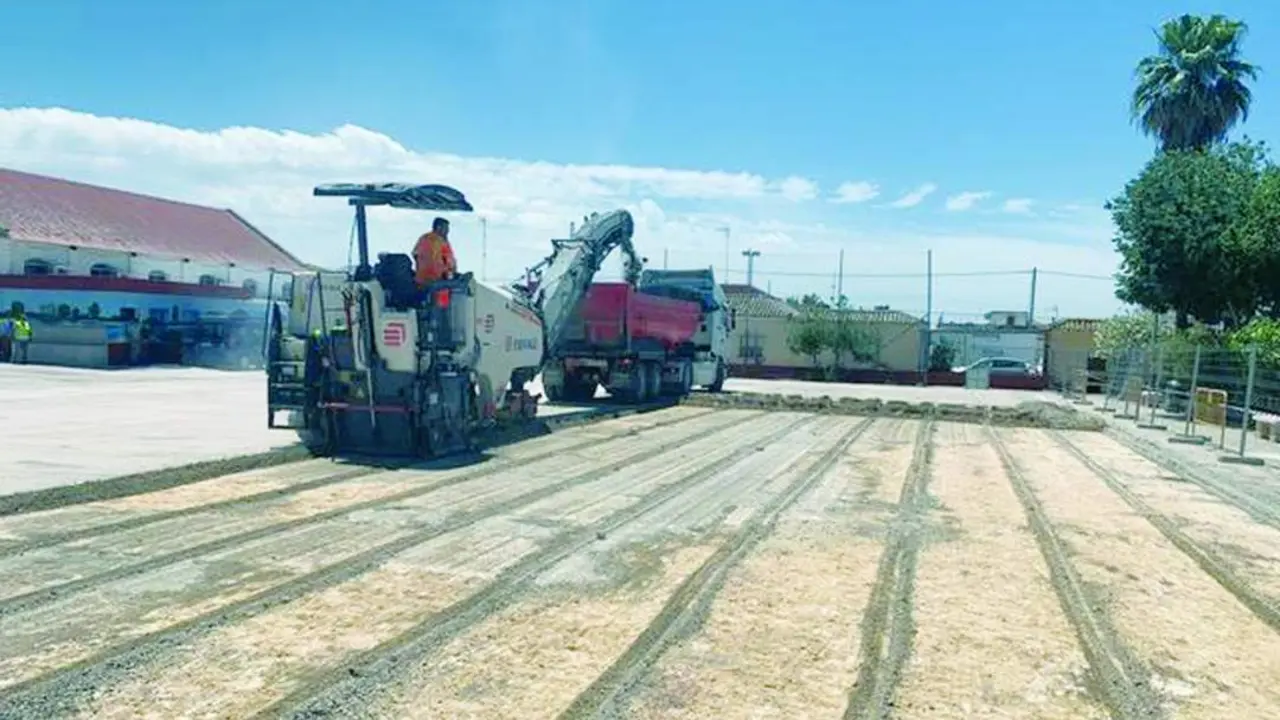 Han comenzado las obras en el patio de recreo de Primaria del CEIP Maestra Caridad Ruiz - Ra&uacute;l J. Bustillos