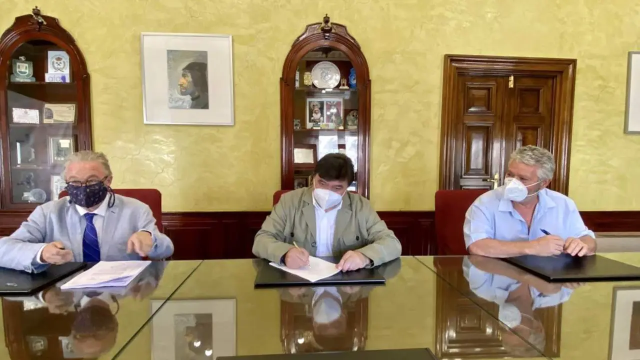 Firma de las escrituras de la antigua c&aacute;rcel. - VH