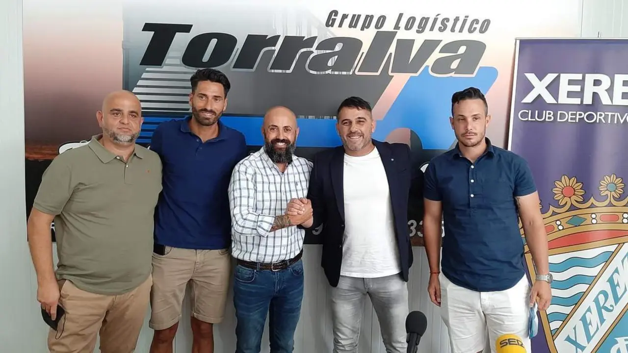 Presentaci&oacute;n de Emilio Fajardo como nuevo entrenador del Xerez CD. - 