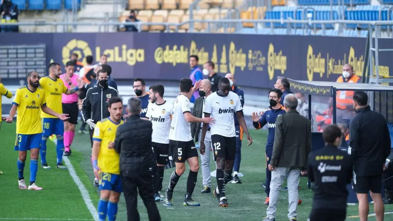 El Valencia abandona el Ram&oacute;n de Carranza - LaLiga
