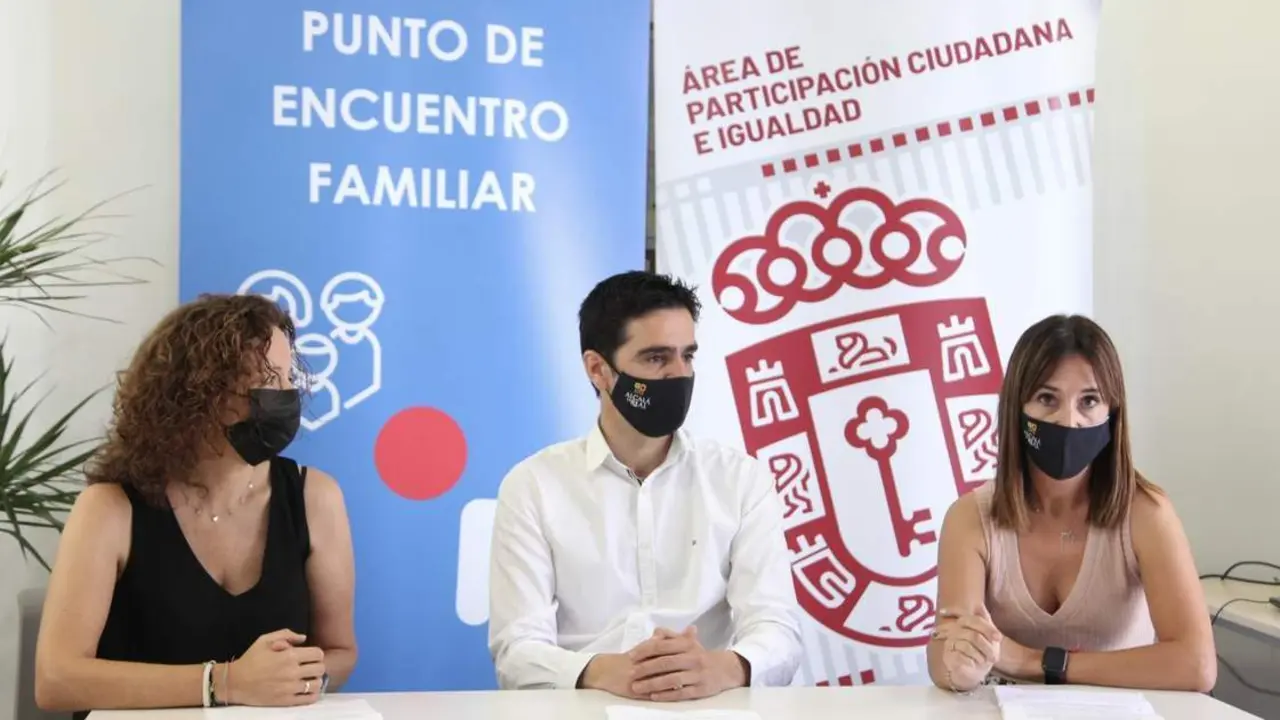 Balance del primer a&ntilde;o de funcionamiento del Punto de Encuentro Familiar.  - 