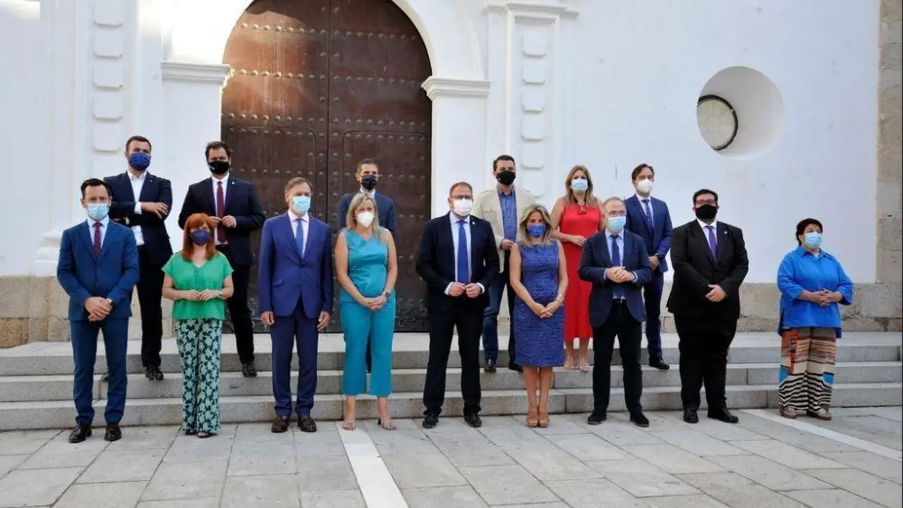 Alcaldes del Grupo de Ciudades Patrimonio en su asamblea en Merida. - Europa Press