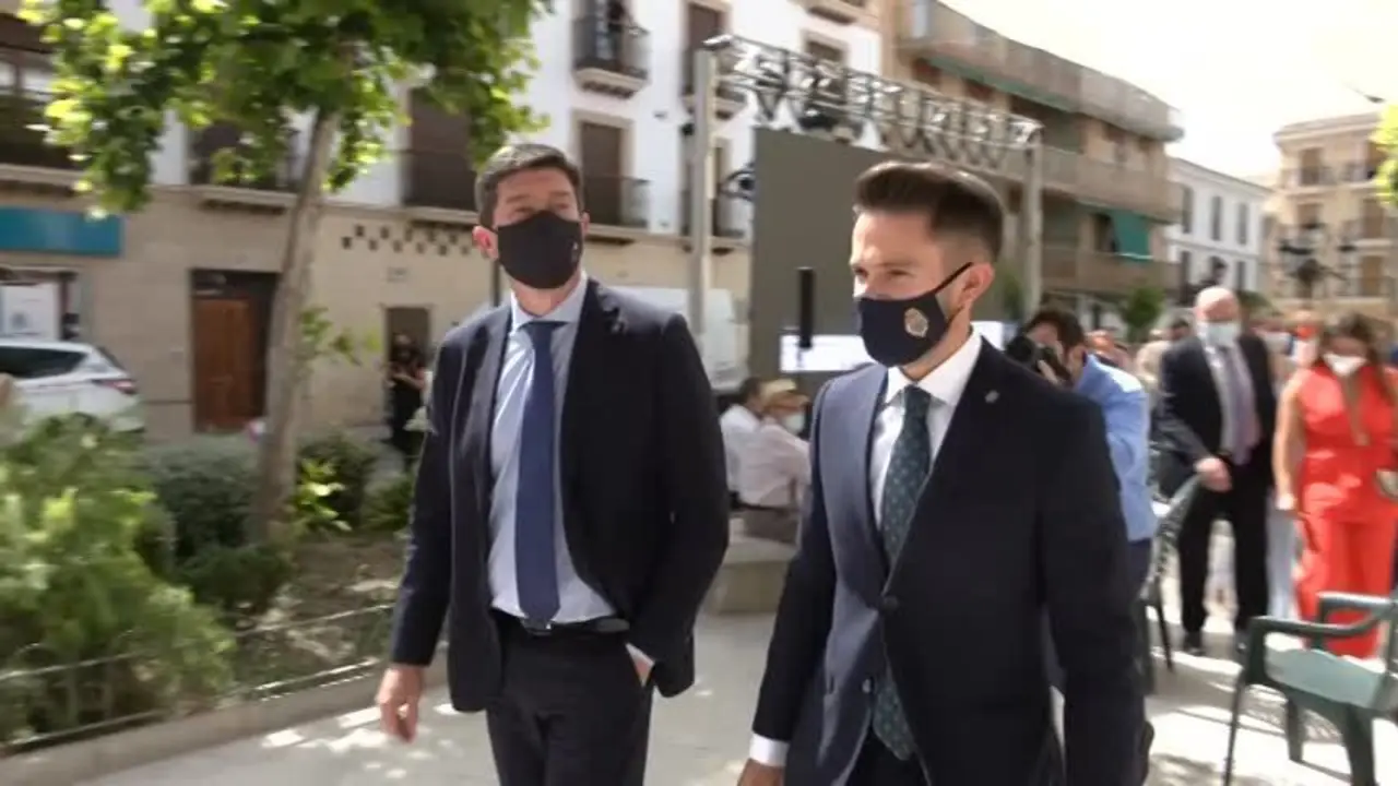 Mar&iacute;n, en la toma de posesi&oacute;n del alcalde de Cs en Hu&eacute;scar: "Es un ejemplo de normalidad"