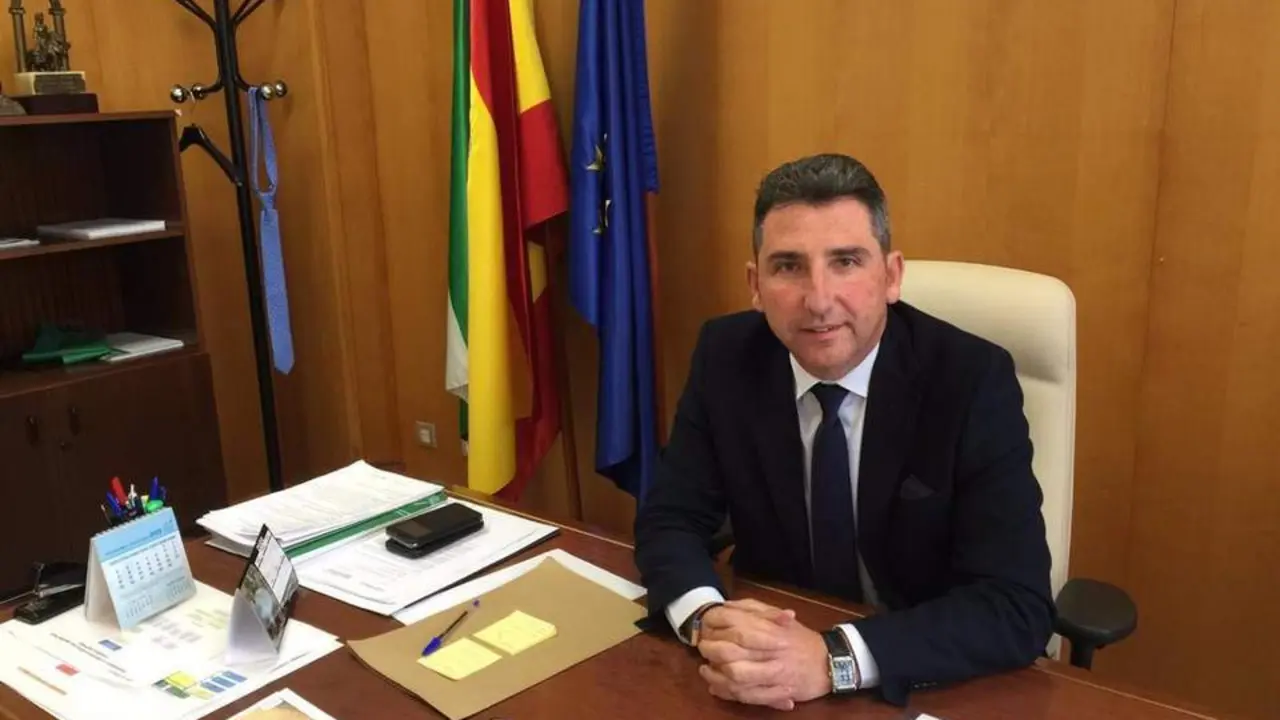 El delegado territorial de Agricultura, Ganader&iacute;a y Pesca, &Aacute;lvaro Burgos. - VH