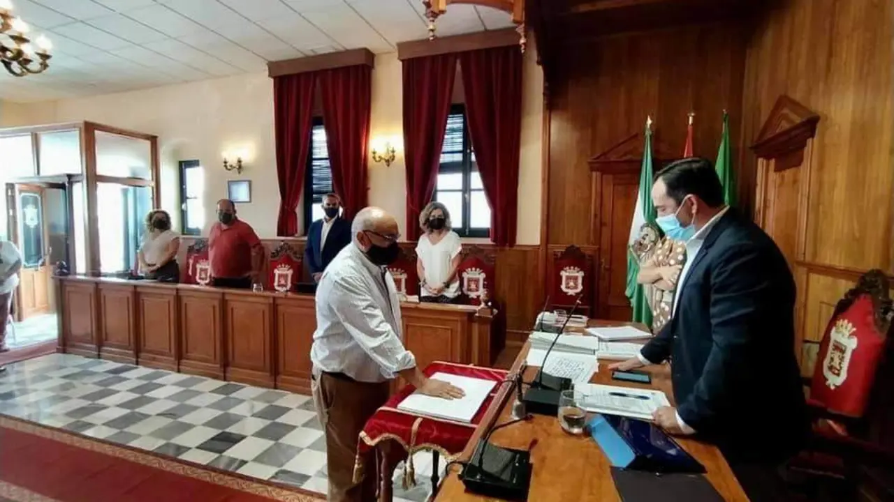Jes&uacute;s Relinque toma posesi&oacute;n como concejal del Ayuntamiento de Vejer. - 