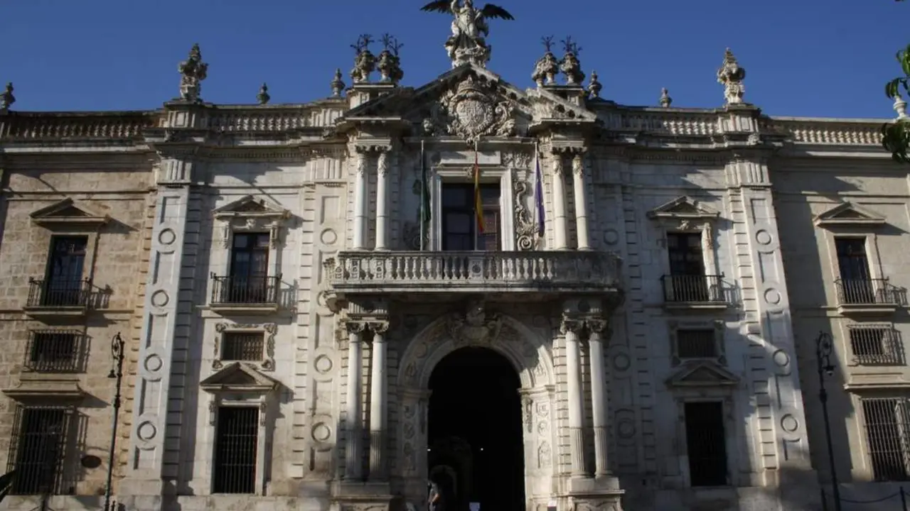 Portada principal de la Universidad de Sevilla. - US