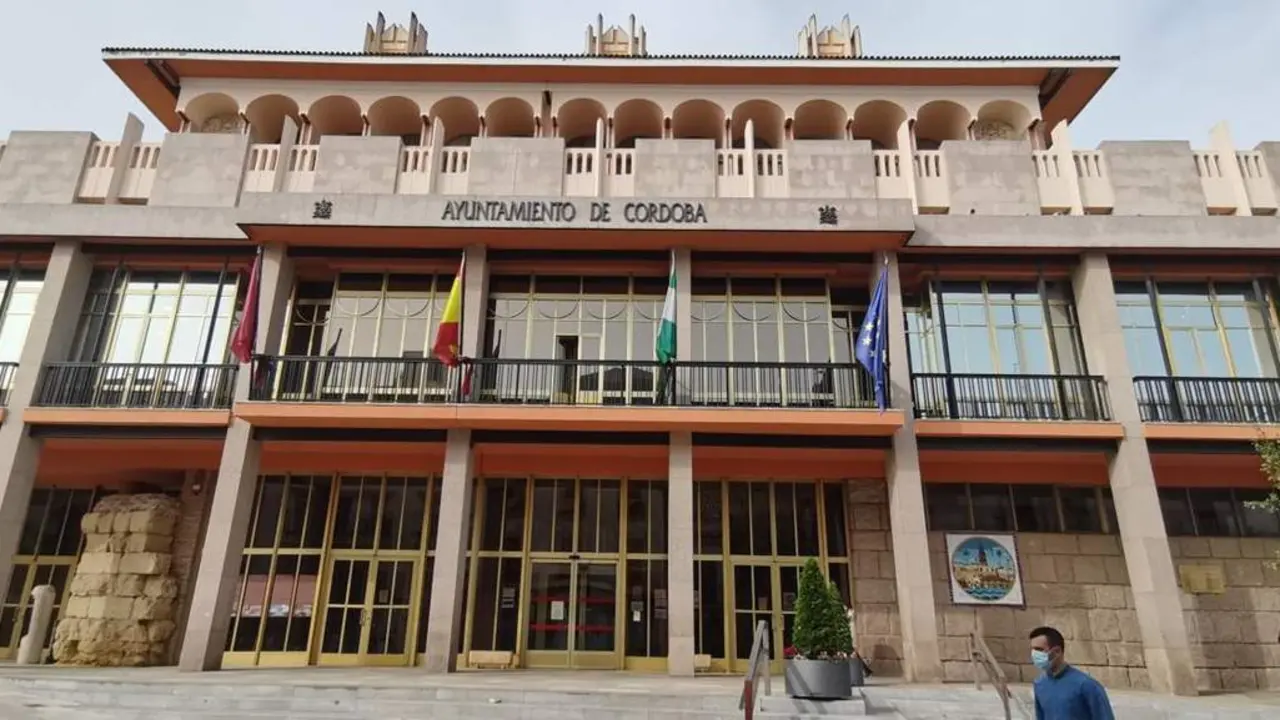 Fachada del Ayuntamiento de C&oacute;rdoba. - Lourdes C&oacute;rdoba