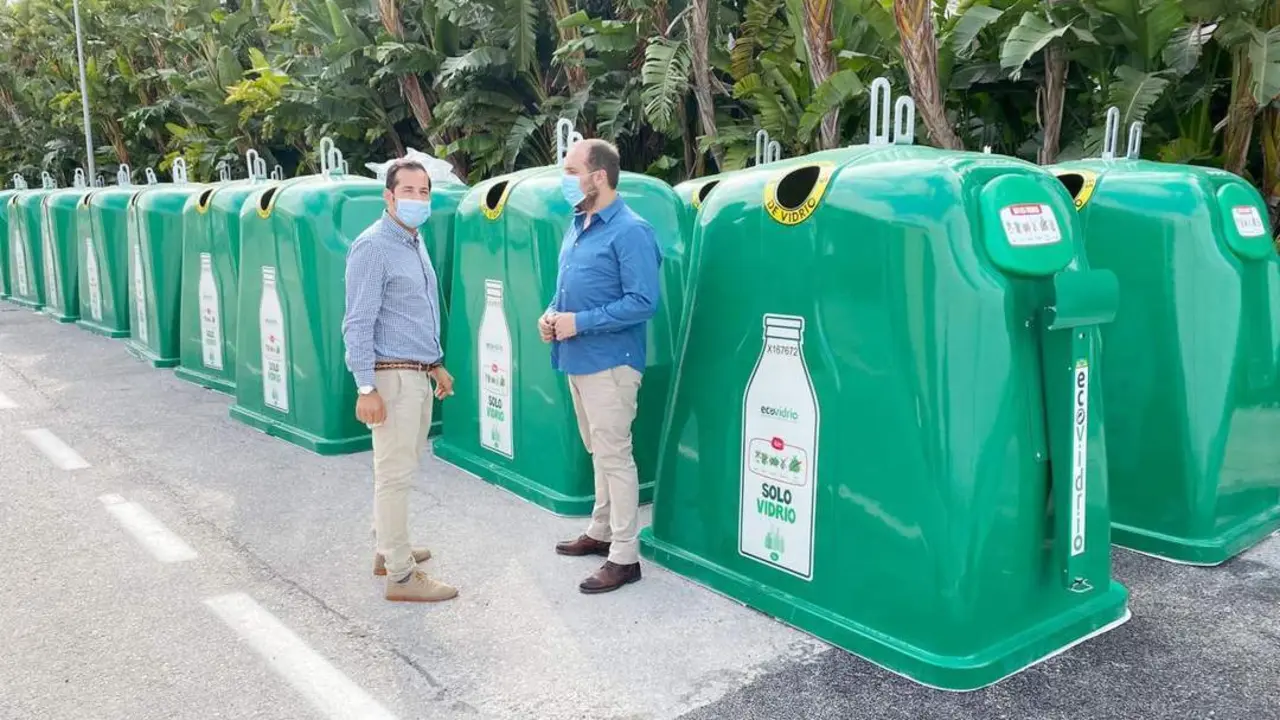 Sanl&uacute;car dispone de nuevos contenedores de vidrio - A. I.