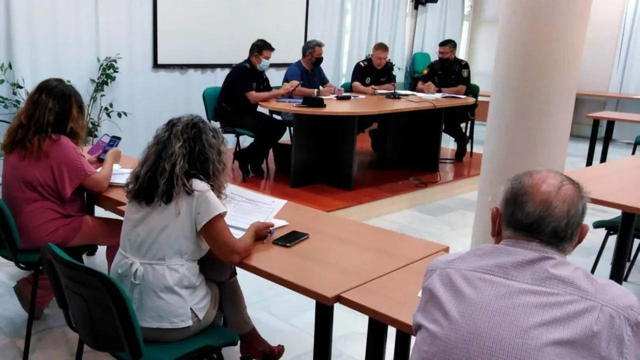 Rub&eacute;n P&eacute;rez, presidiendo la reuni&oacute;n de la Mesa de Seguridad.  - Andaluc&iacute;a Informaci&oacute;n
