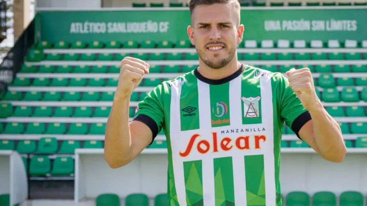 El malague&ntilde;o Canillas ya luce los colores verdiblancos - ASCF