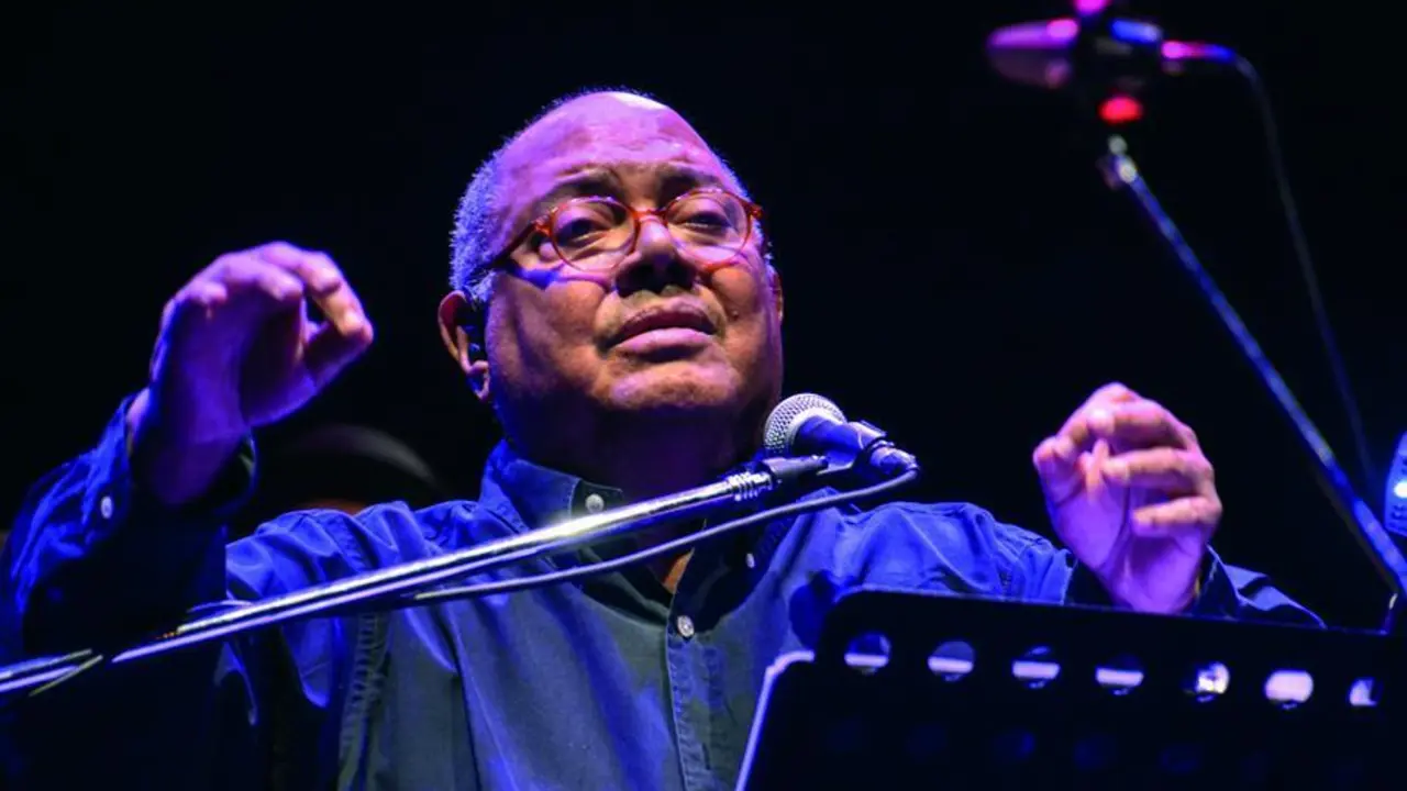 El veterano m&uacute;sico Pablo Milan&eacute;s presentar&aacute; el s&aacute;bado D&iacute;as de Luz.  - Viva Ja&eacute;n.