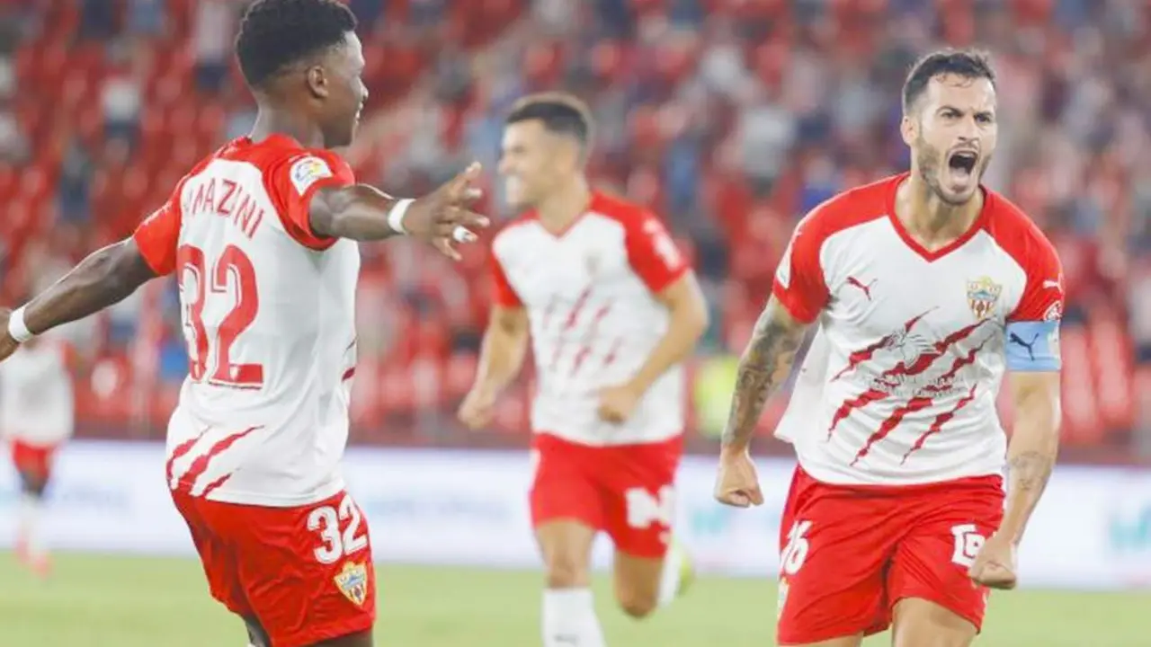 Lazo tras lograr el 1-0 ante el Oviedo en Almer&iacute;a - La Liga Smartbank