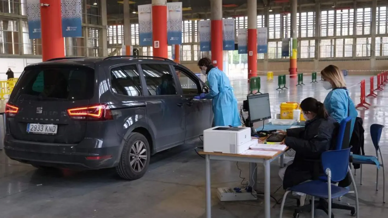 La campa&ntilde;a de vacunaci&oacute;n en Ifeca transcurre a buen ritmo.  - Cristo Garc&iacute;a