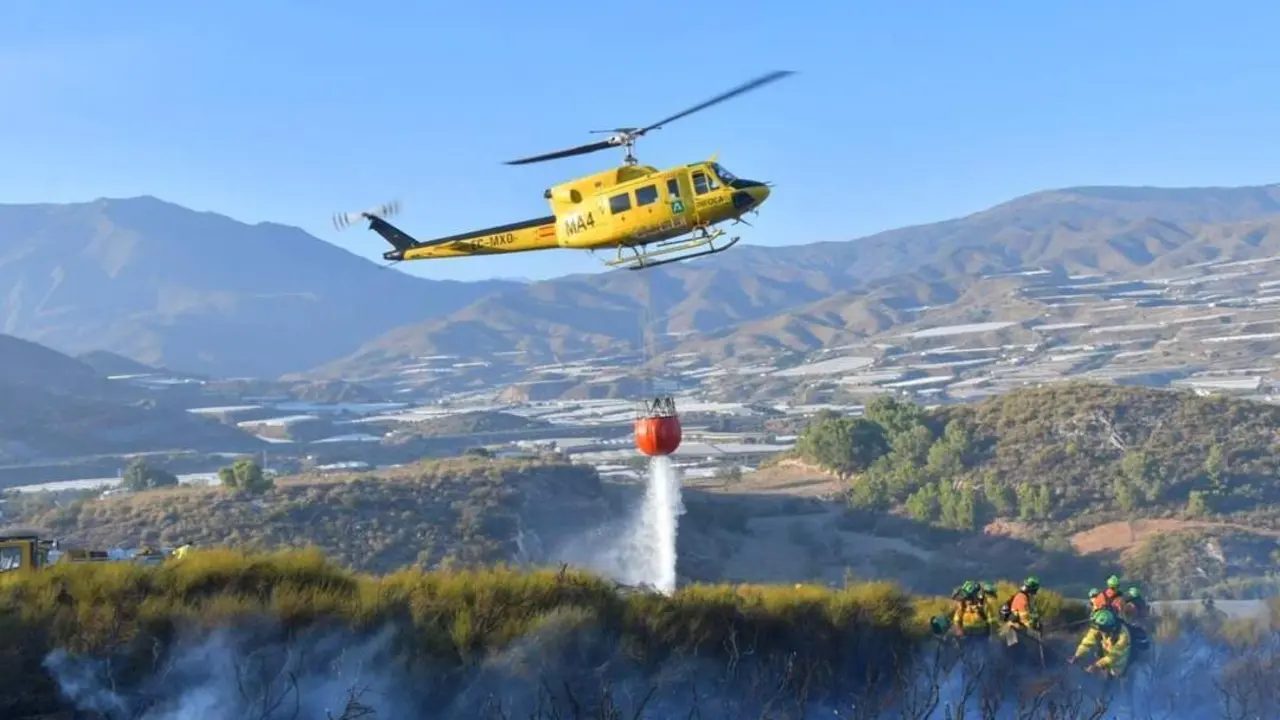Incendio en Gualchos. - Infoca