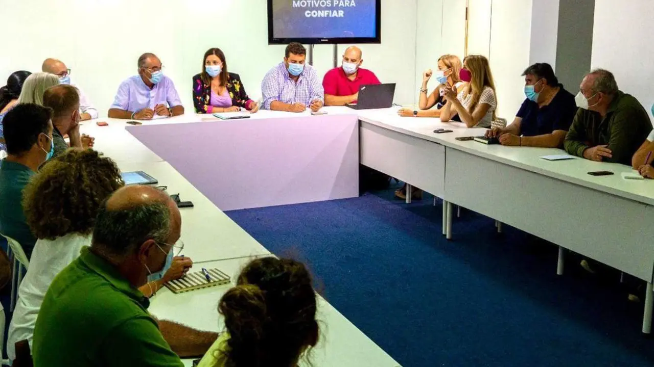 Reuni&oacute;n de la ejecutiva local tras las vacaciones. - 