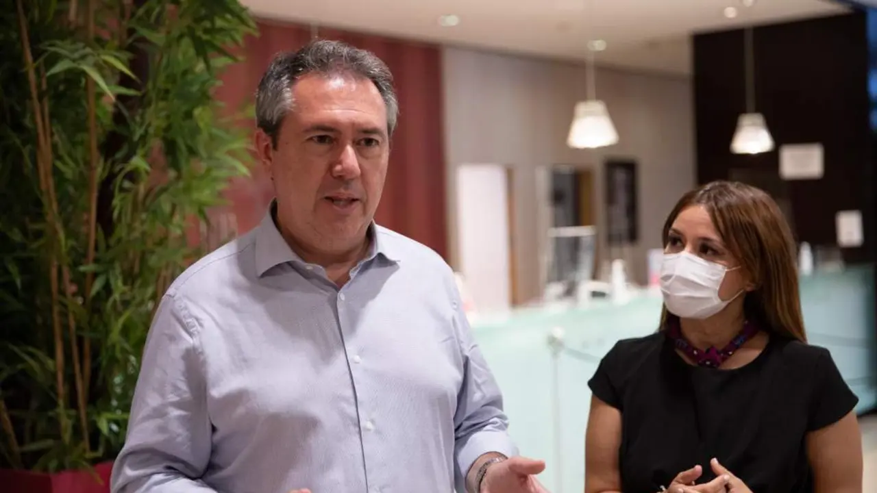 Juan Espadas y Ver&oacute;nica P&eacute;rez.  - EP