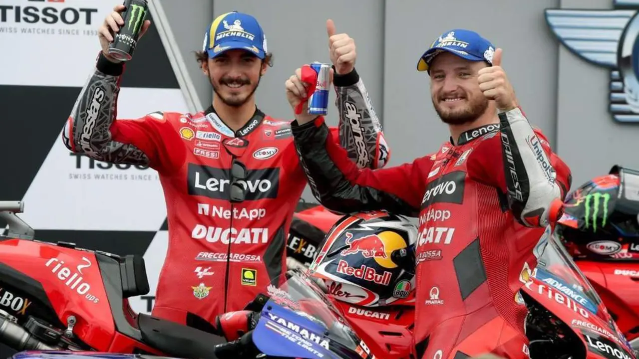 Francesco Bagnaia y Jack Miller. - EFE