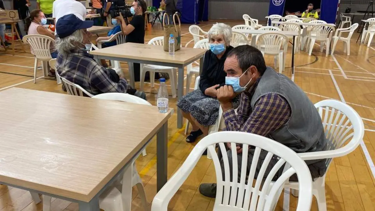 Evacuados por el incendio de Sierra Bermeja se refugian en Ronda. - Ayto. Ronda