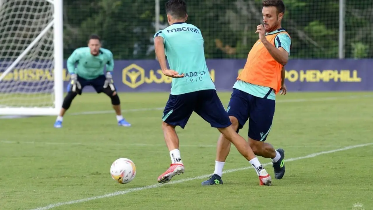 Cala no estar&aacute; en Vigo por sanci&oacute;n - C&aacute;diz CF
