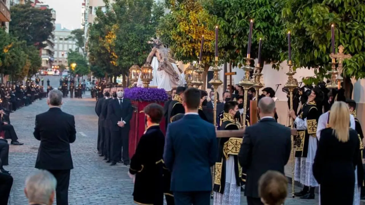 V&iacute;a Crucis en Huelva. - AYTO