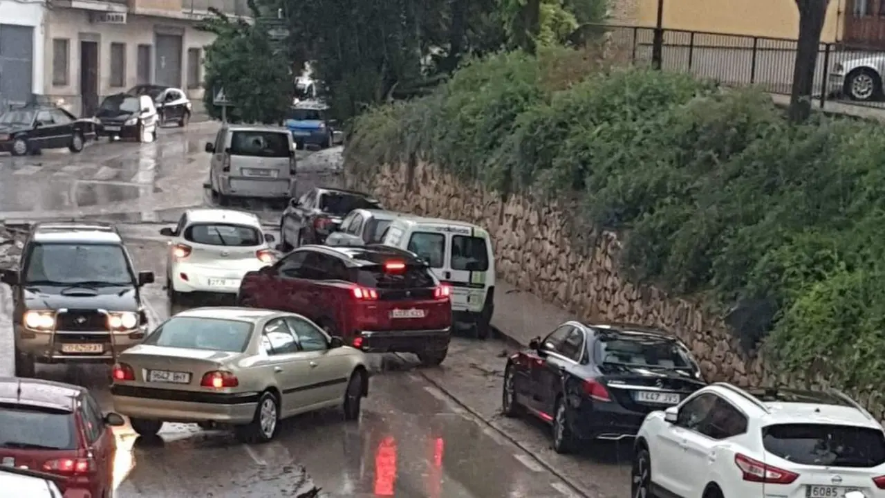 El tr&aacute;fico rodado en Lucena (C&oacute;rdoba) se ha colapsado en varios puntos de la ciudad. - VC