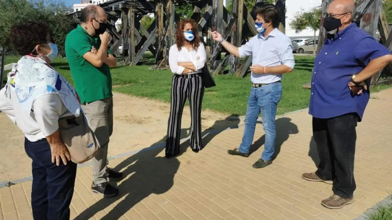 Ediles de Cs con vecinos de Pescader&iacute;a. - VH