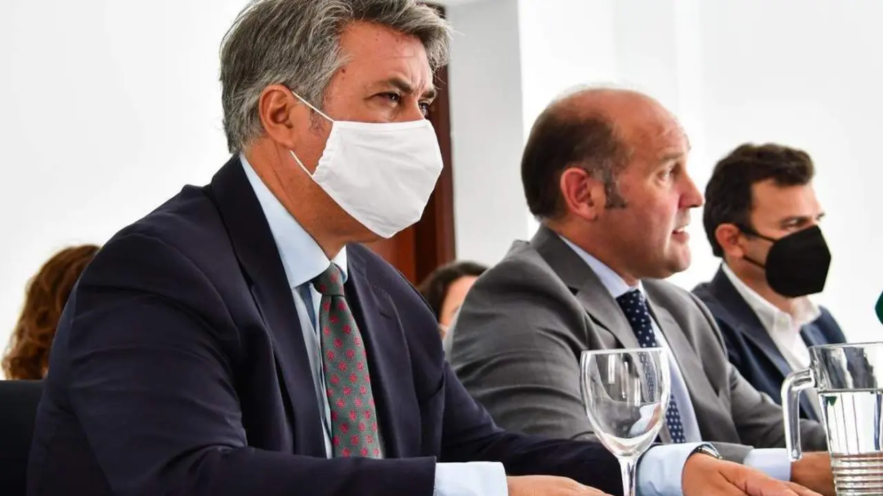 Roman&iacute; en la rueda de prensa sobre el archivo de la denuncia sobre su tesis doctoral. - Eulogio Garc&iacute;a