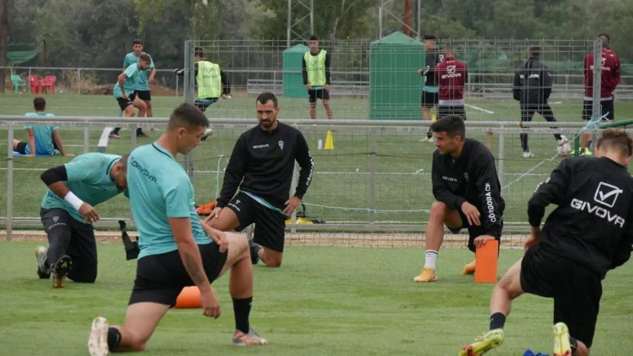 Imagen del entrenamiento de este mi&eacute;rcoles - | C&oacute;rdoba CF