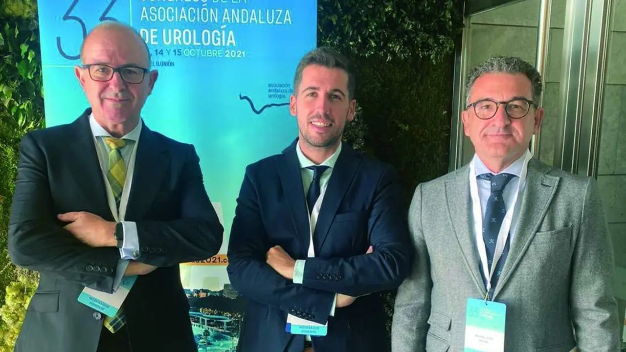 Los profesionales de ambos centros.  - Junta