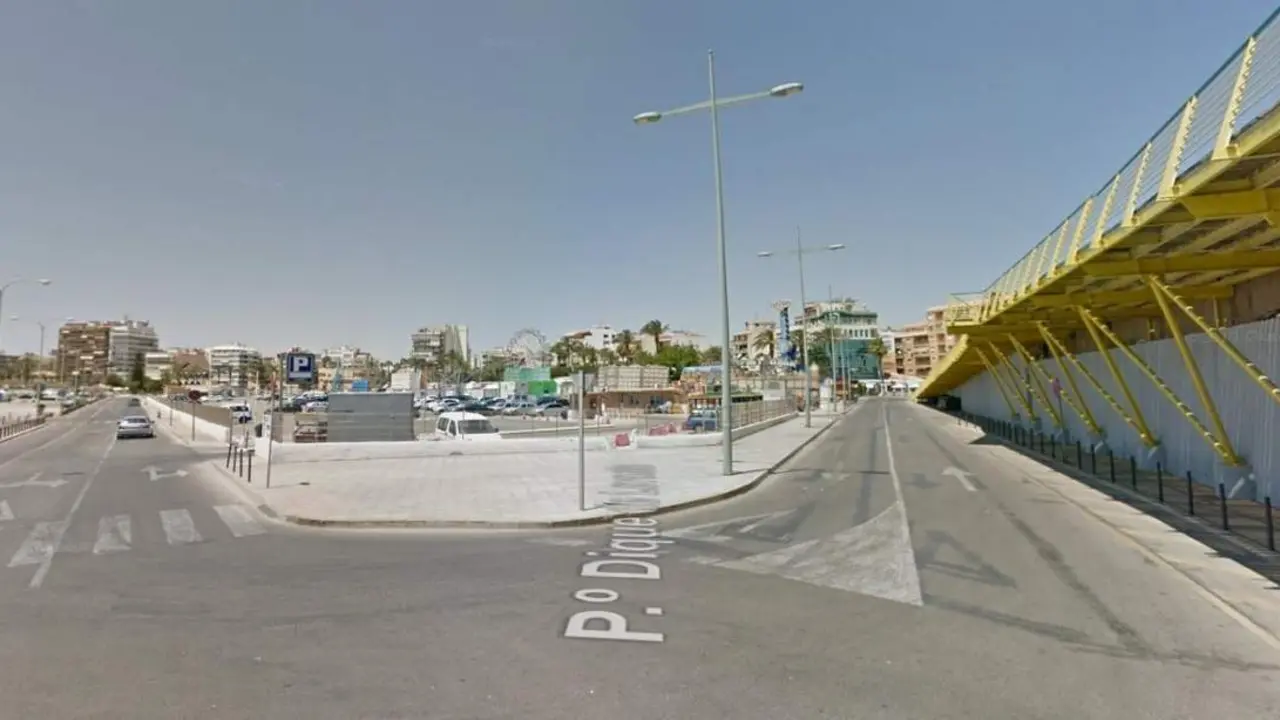 Puerto deportivo Marina Salinas de Torrevieja. - GOOGLE MAPS