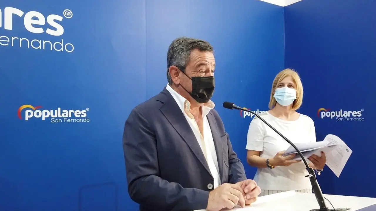 Loaiza junto a Garc&iacute;a Pelayo. - A.I.