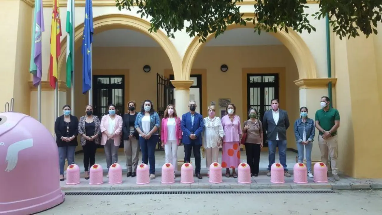 Presentaci&oacute;n de los contenedores rosa en el Campo de Gibraltar. - AI