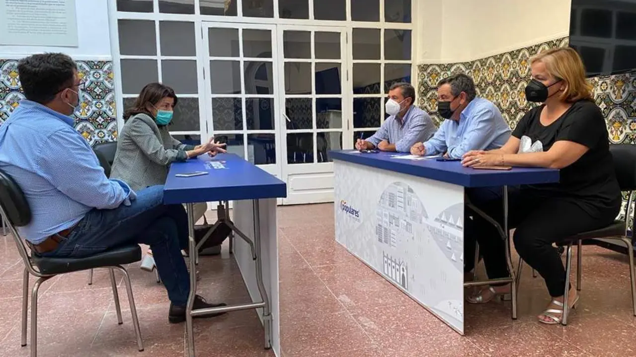 Reuni&oacute;n en la sede del PP. - 