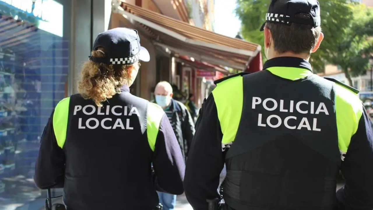Agentes de la Polic&iacute;a Local de Fuengirola. - Polic&iacute;a Local de Fuengirola