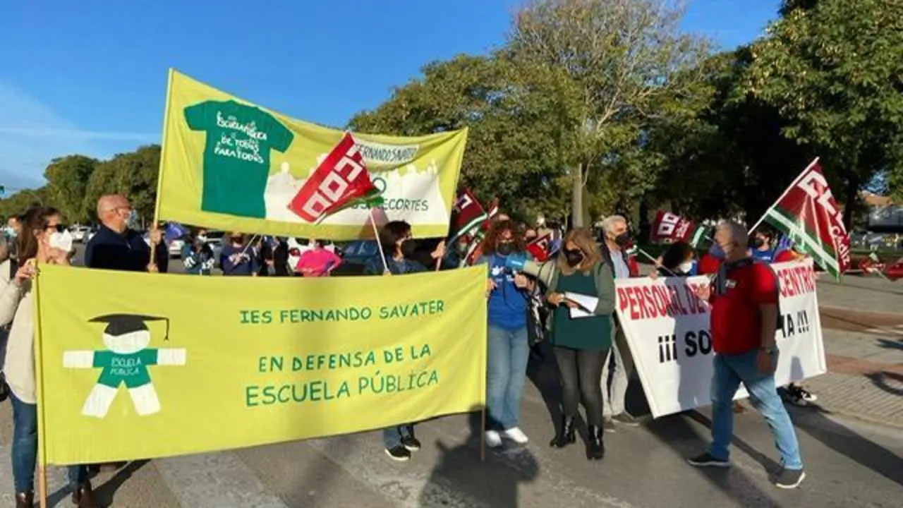 Padres del IES Fernando Savater el pasado mi&eacute;rcoles.  - Rafael Dom&iacute;nguez