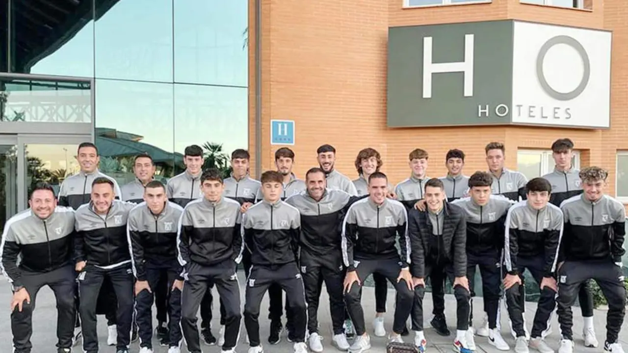 La expedici&oacute;n hizo noche el d&iacute;a anterior al partido en Ja&eacute;n - ASCF
