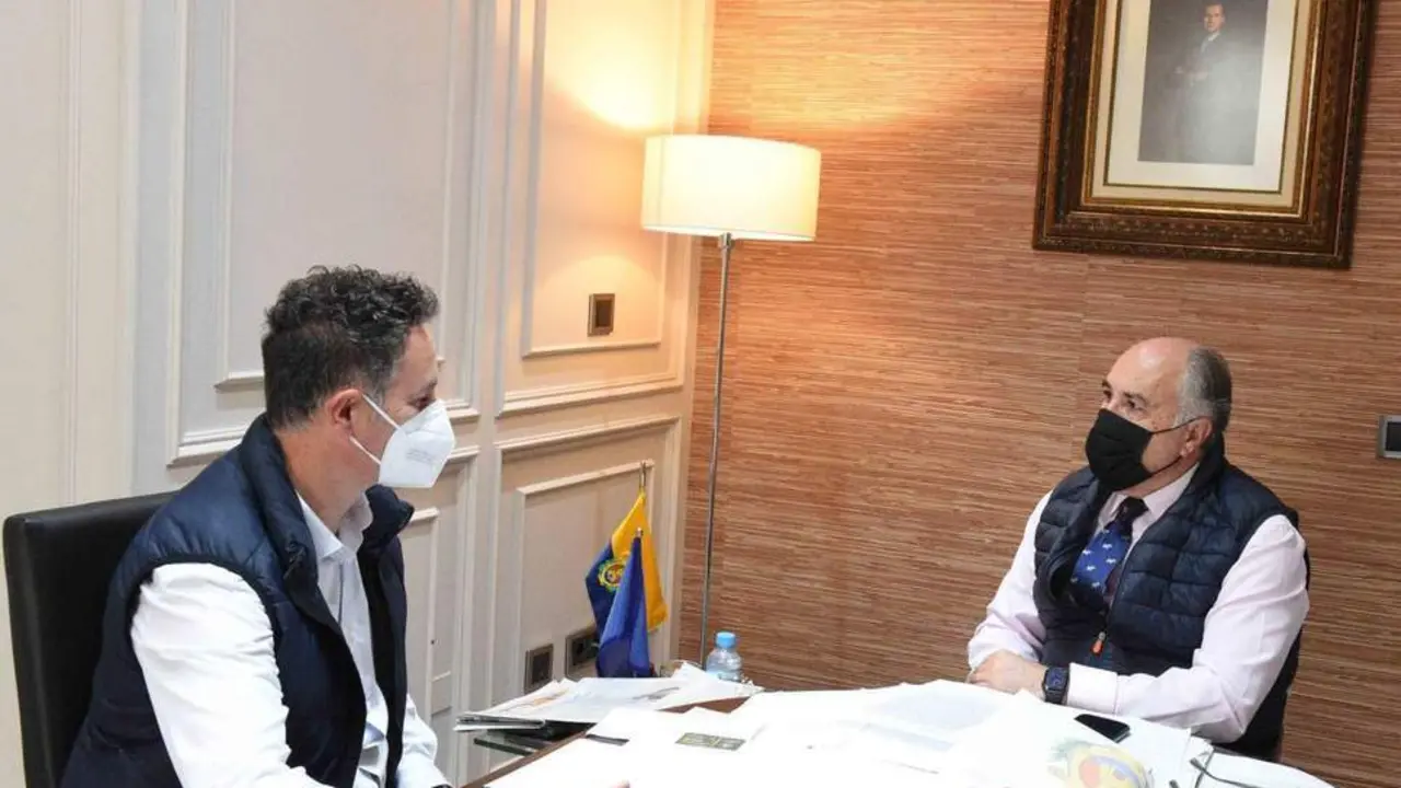 Reuni&oacute;n de UFCES con el alcalde de Algeciras. - A. I.