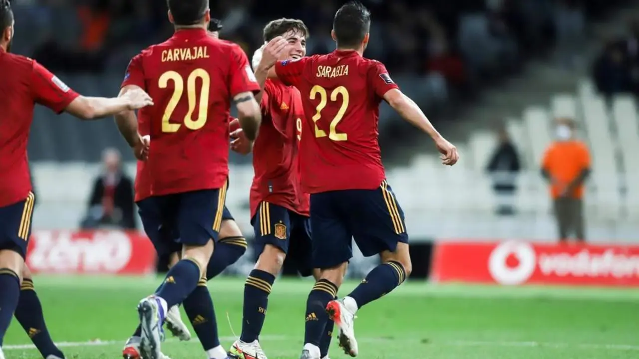 Sarabia celebra su gol de penalti con Espa&ntilde;a. - EFE