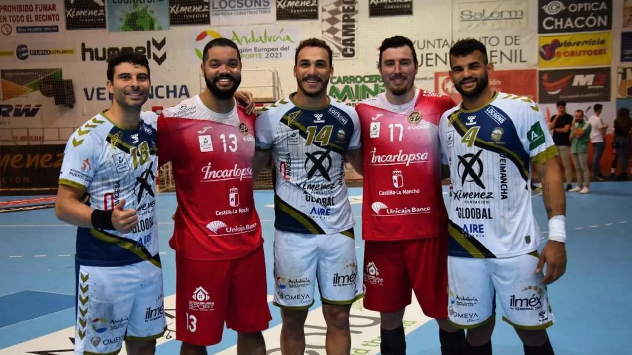 Felipe Borges, Thiago Ponciano, Joao Pedro, Alex Pozzer y M&aacute;rcio Silva tras el Xim&eacute;nez - Cuenca - | Estefan&iacute;a Hern&aacute;ndez