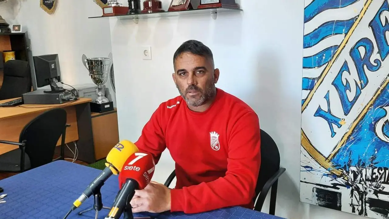 Emilio Fajardo, en la rueda de prensa de este martes. - Viva Jerez