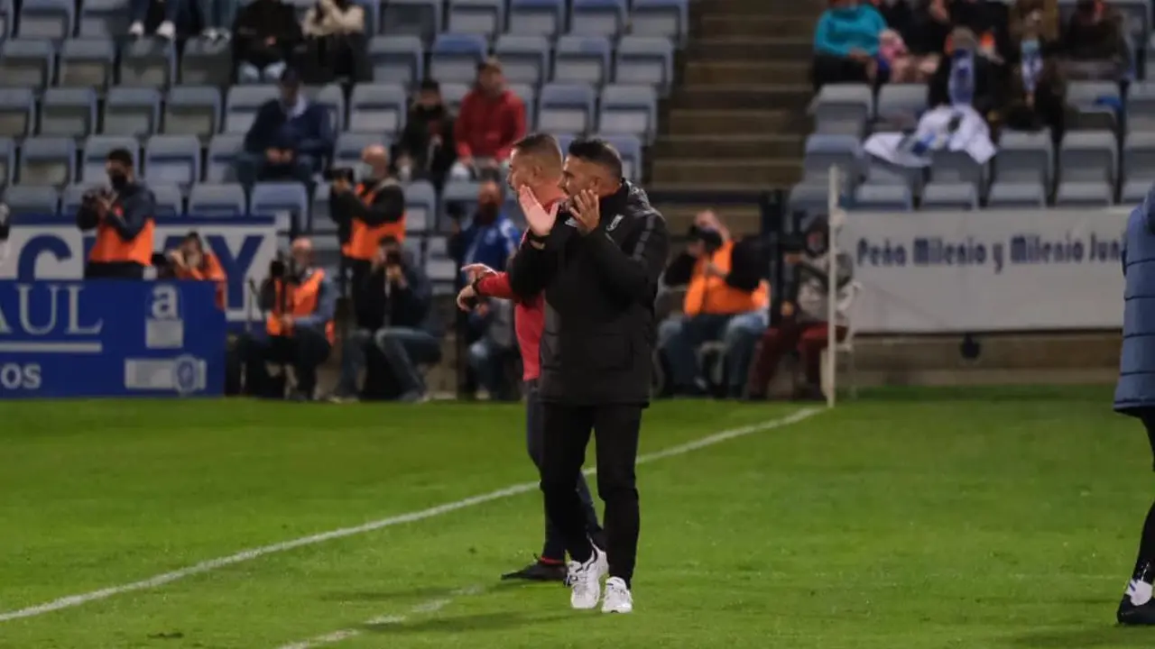 Emilio Fajardo, durante el partido del pasado mi&eacute;rcoles en el Nuevo Colombino. - Cristo Garc&iacute;a