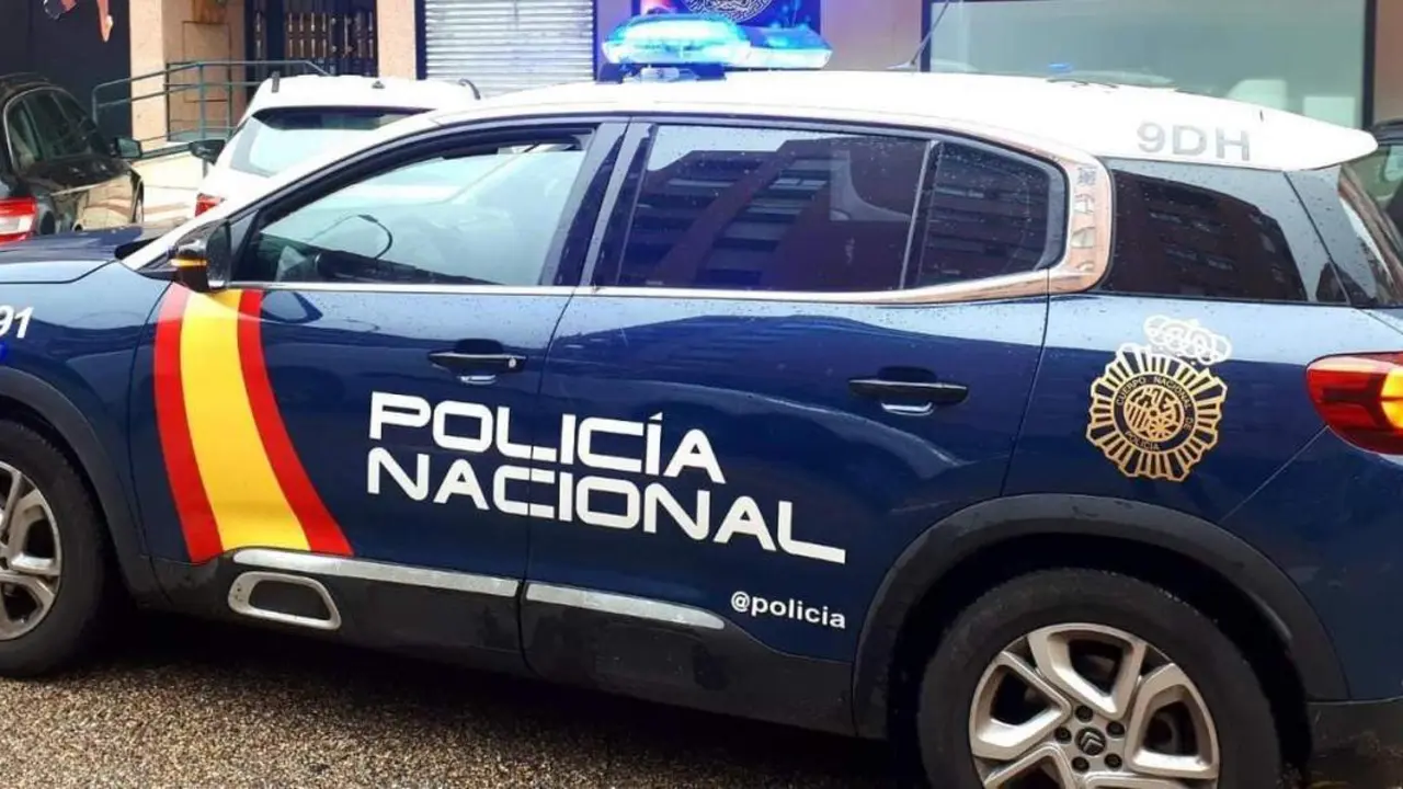 Veh&iacute;culo de la Polic&iacute;a Nacional. - CNP
