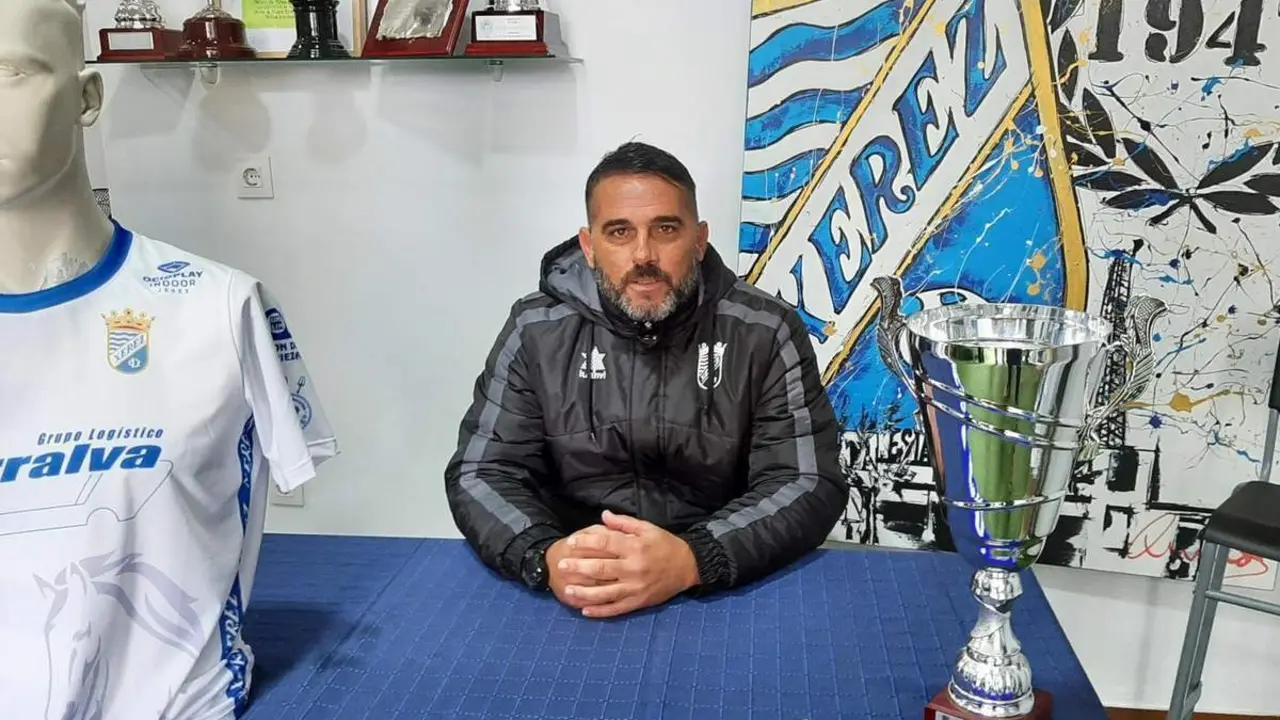 Emilio Fajardo, este viernes en rueda de prensa. - Viva Jerez