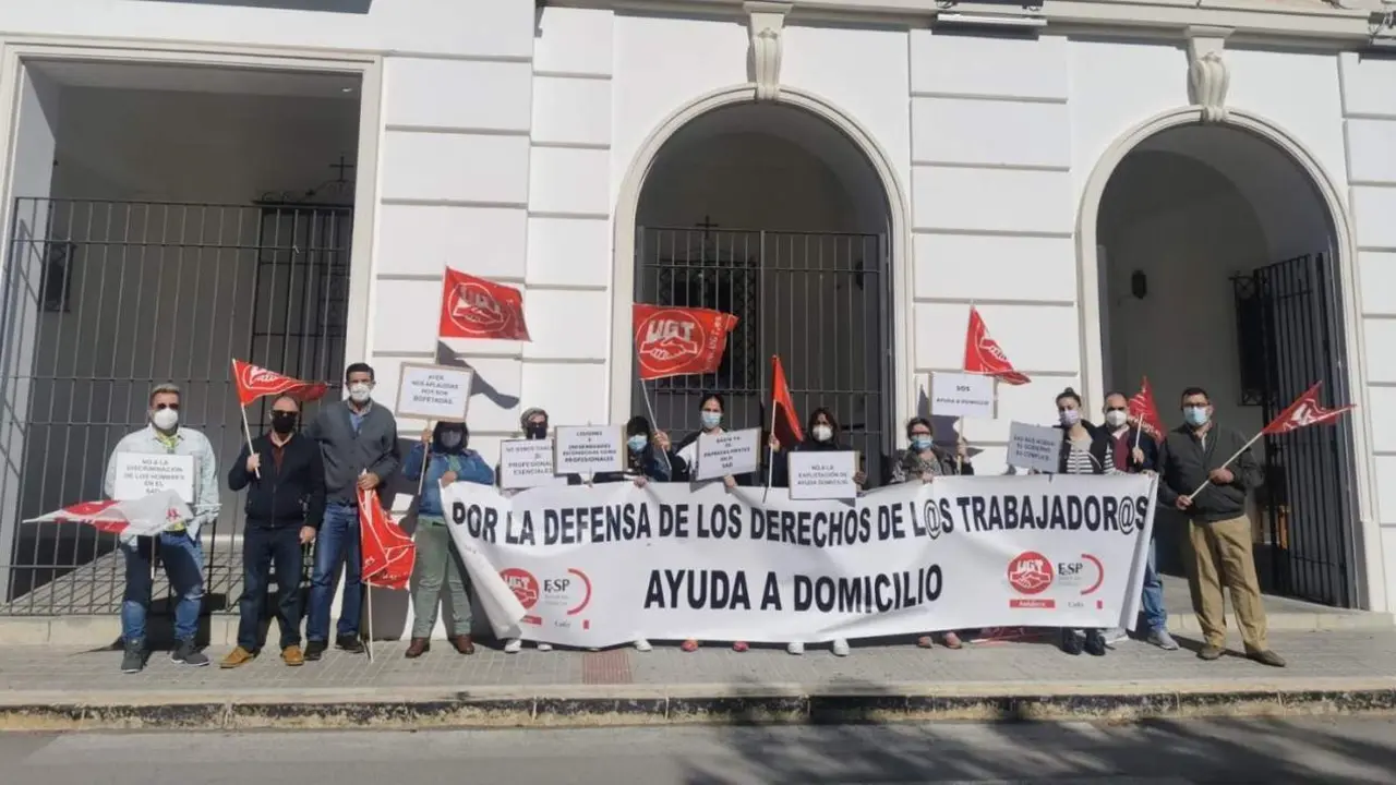 Imagen de la &uacute;ltima concentraci&oacute;n de la trabajadoras de Ayuda a Domicilio. - A.I.