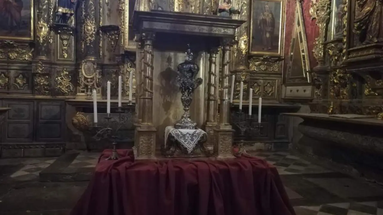 EL RELICARIO SE ENCUENTRA A LA VENERACI&Oacute;N EN LA CAPILLA DE SAN JOS&Eacute;. - VIVA
