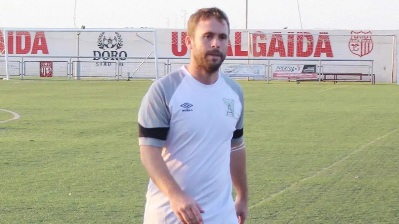 Natera, entrenador del equipo juvenil B del Atl&eacute;tico Sanluque&ntilde;o - Ra&uacute;l J. Bustillos