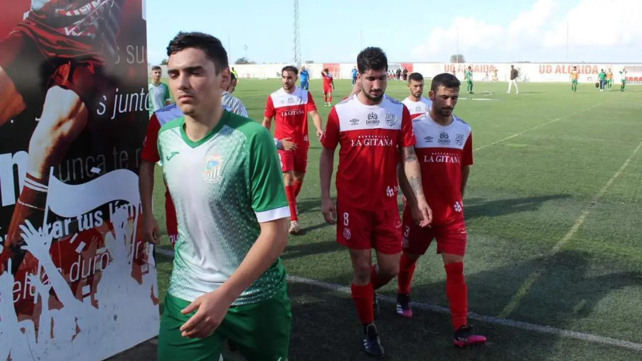 Los jugadores rojillos pendientes del futuro del club rojillo - Ra&uacute;l J. Bustillos