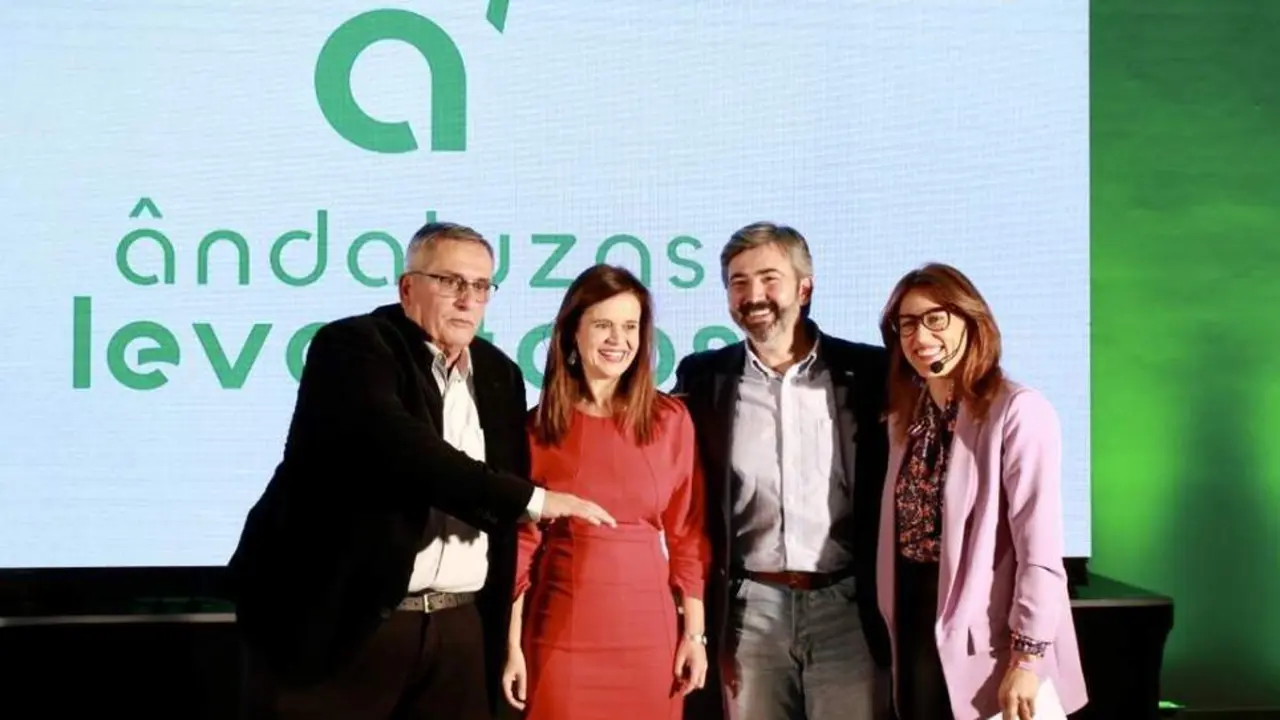 Presentaci&oacute;n en Sevilla. - Andaluces Levantaos