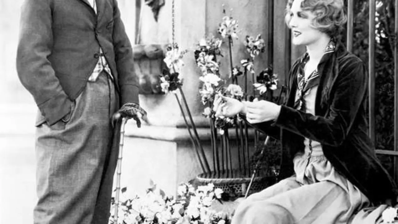 Charles Chaplin en una de sus pel&iacute;culas. - AYTO DE SEVILLA
